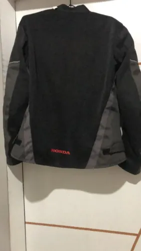 Jaqueta Honda feminina