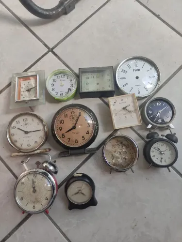 Sucatas de relógio lote 1