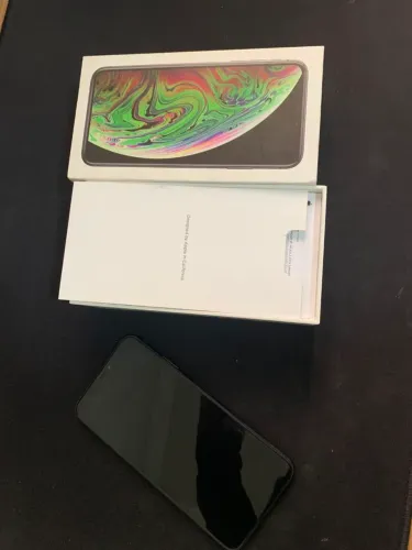 iPhone XS Max - 64 Gigas