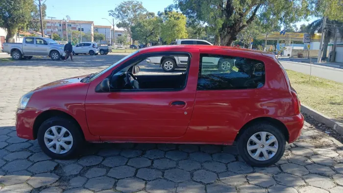Renault Clio Authentique 1.0/1.0 Hi-power 16V 3P 2014