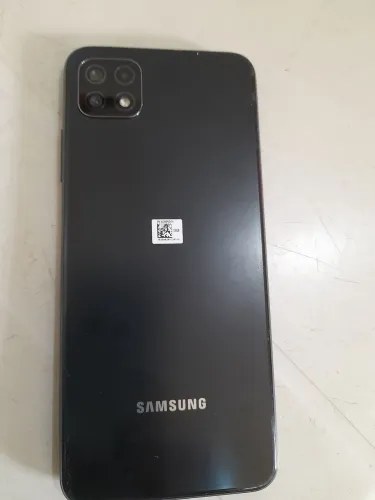 Vendo um aparelho celular 