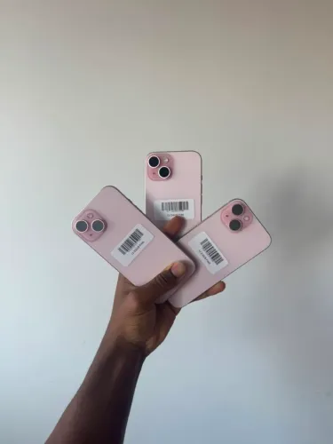 iPhone 15 - 256GB