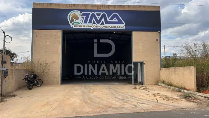 Galpão Comercial para Locação com 300 m² no Residencial Brasil Central .