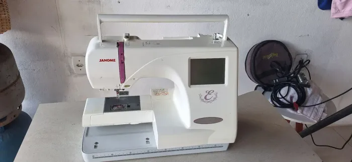 Máquina de bordado