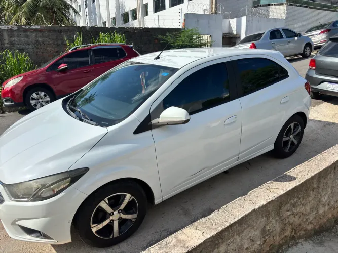 Chevrolet Onix Hatch LTZ 1.4 8V Flex Mec. 4P 2018