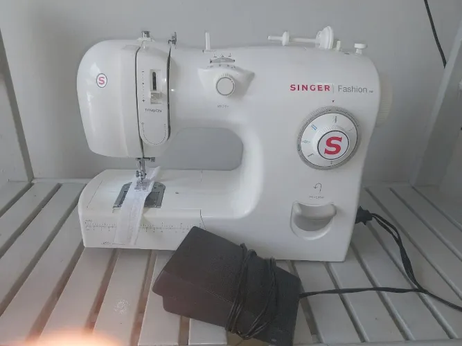 Máquina de costura