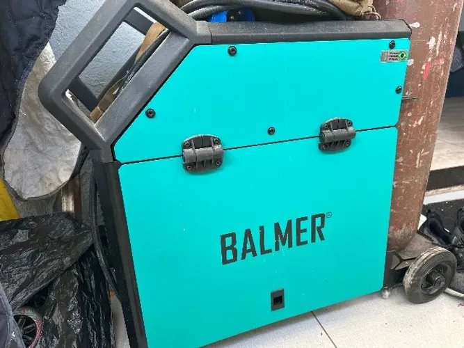 Máquina de solda Balmer 370i Multiprocessos 300A