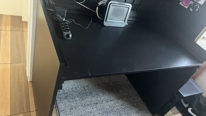 Mesa preta gamer ou escritorio com regulagem de 3 alturas manual