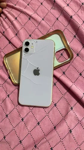 iPhone 11 barbada