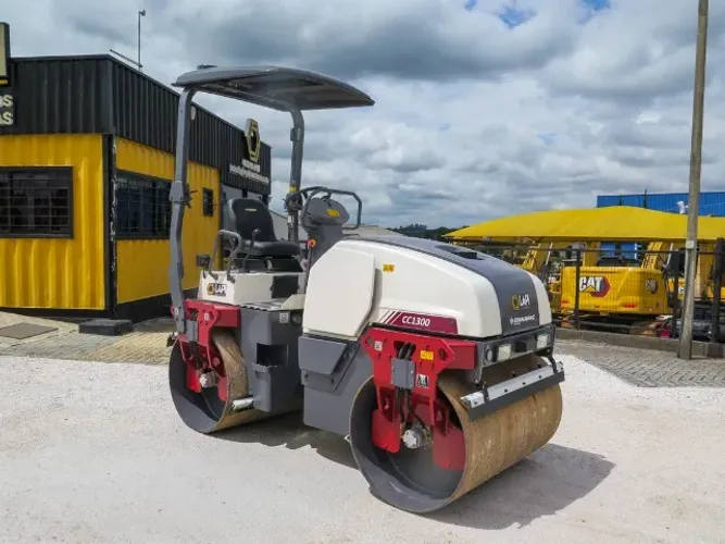 Rolo Compactador Dynapac CC1300 2019 1.400h Chapa Chapa
