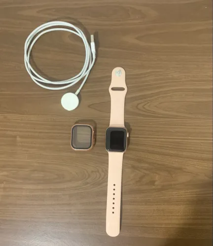 Apple Watch Series 5 40MM + Capinha Protetora 