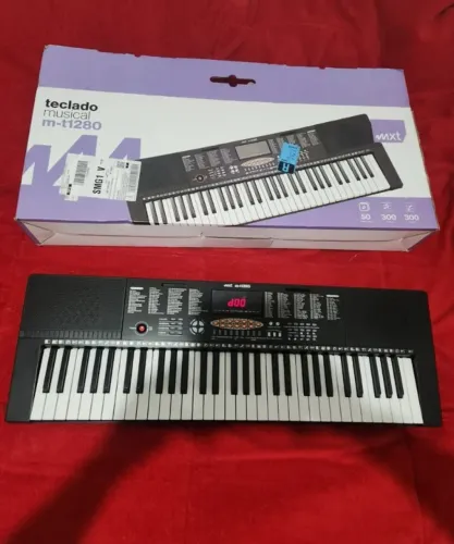 Teclado Musical Mxt M-t1280 Profissional 61 teclas
