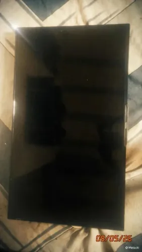 Vendo 2 televisão smartv por 150 e negócio um valor também