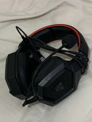 Headset Gamer Onikuma K8 Preto, Over-Ear, com Microfone e LED Para PS4, PS5 e Xbox