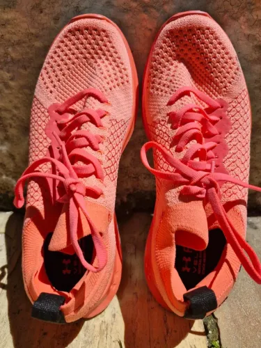 Tênis Under Armour Flow Velociti SE
