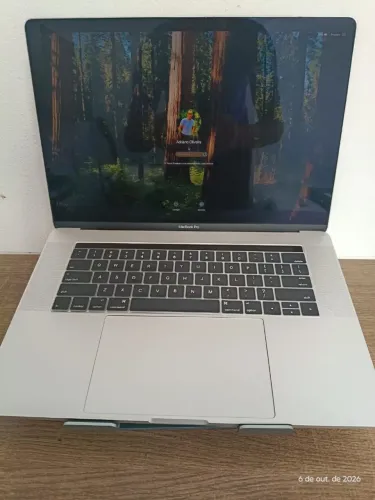 Macbook Pro Tela 15,6 Retina 16GB SSD 512Gb Touch Bar 2018