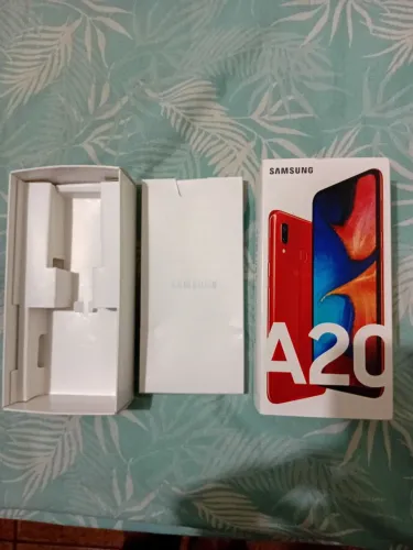 Samsung A20 com N.F