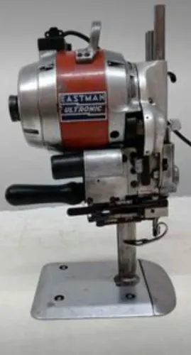 Máquina corte tecidos 