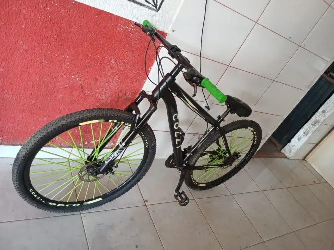 Vende se essa lótus entrego vai com recibo 