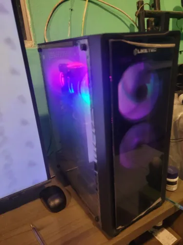 PC GAMER i5 10400 + rx 6600