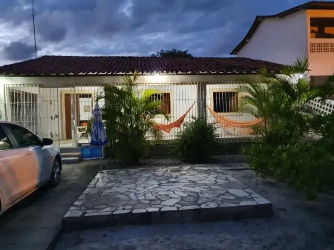Vendemos casa em Praia Azul - Pitimbu/PB. Registrada em cartório. Aceitamos FGTS.
