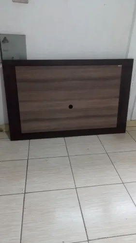 Painel de televisão grande!! $98.00 Cumprimento 1.56 , altura 97cm.