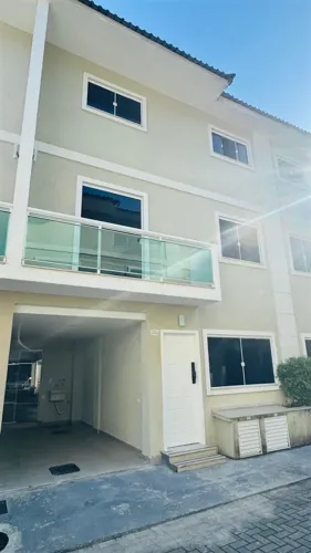 Casa Reformada em Condomínio Fechado na Taquara | 4 Quartos | 150m² | R$ 490 Mil