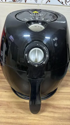AIR FRYER EM ÓTIMO ESTADO