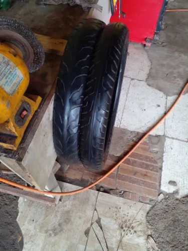 Pneu vipal 70$ stalado cada