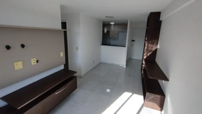 Alugo excelente apartamento em Mangabeiras