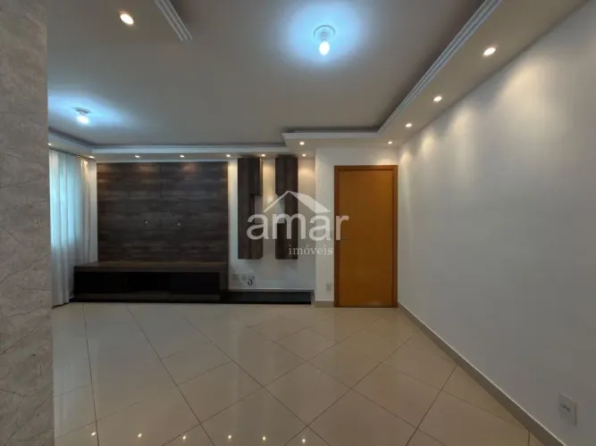 Apartamento Com Área privativa na melhor localização do Bairro Castelo.