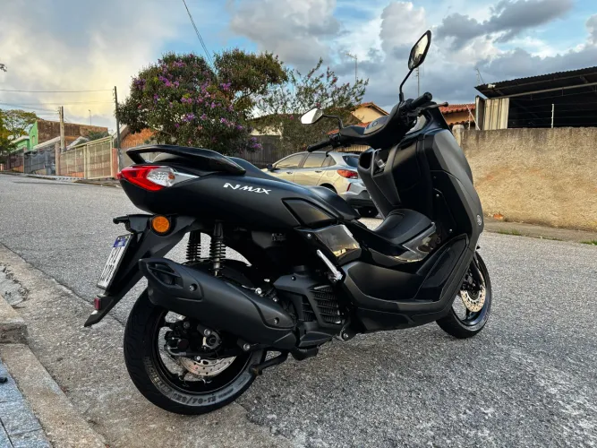 Nmax 160 - 21.000 km rodados