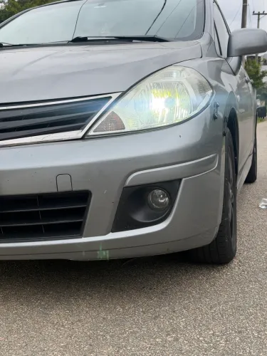 Nissan Tiida SL 1.8/1.8 Flex 16V Mec. 2013