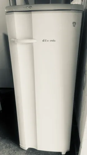 Geladeira Eletrolux