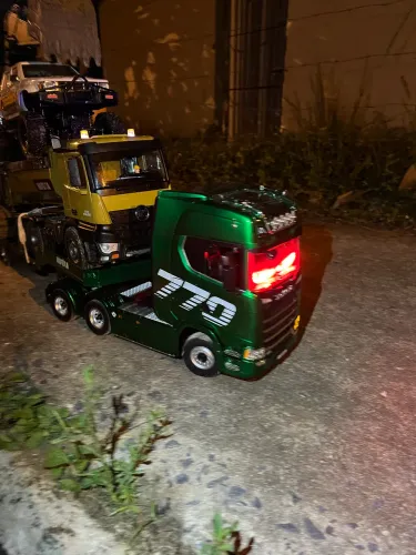 Huina 1501 pro Scania