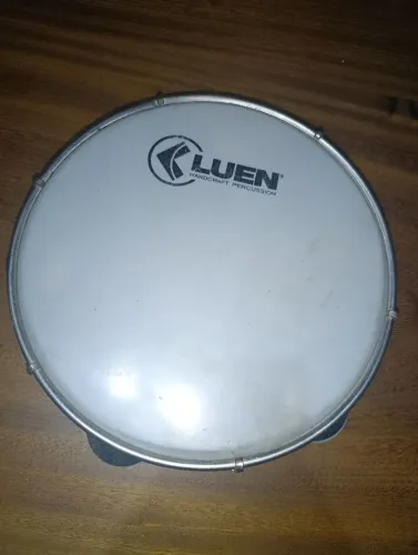 Pandeiro luen