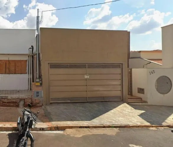 CASA RESIDENCIAL em TUPÃ - SP, CENTRO