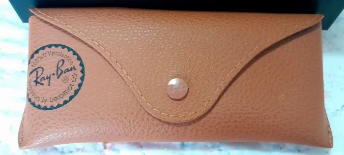 Vendo óculos "usado em 3 ocasiões" original Ray ban