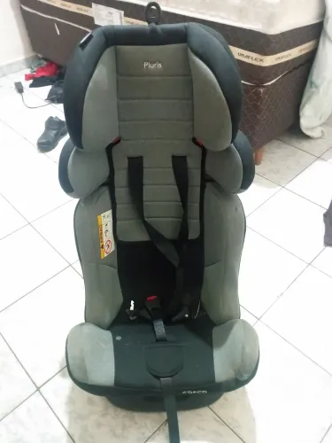 Cadeirinha de carro marca Cosco