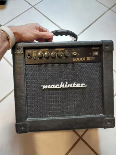 Amplificador Mackintec Maxx 15 Color