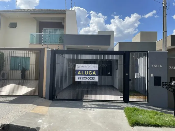 Casa 03 dormitórios - Jardim Paris