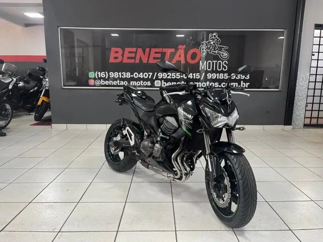 KAWASAKI Z800 PRETO 2014
