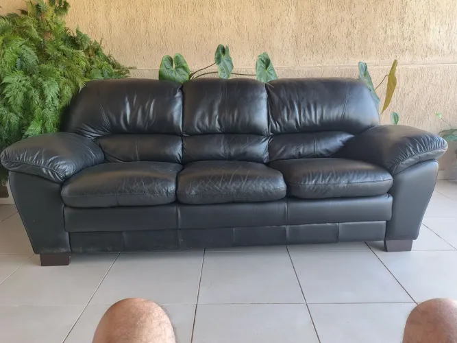 Jogo de sofá de couro 2 e 3 lugares