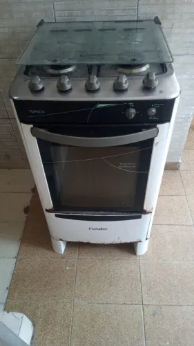 Fogão conservado