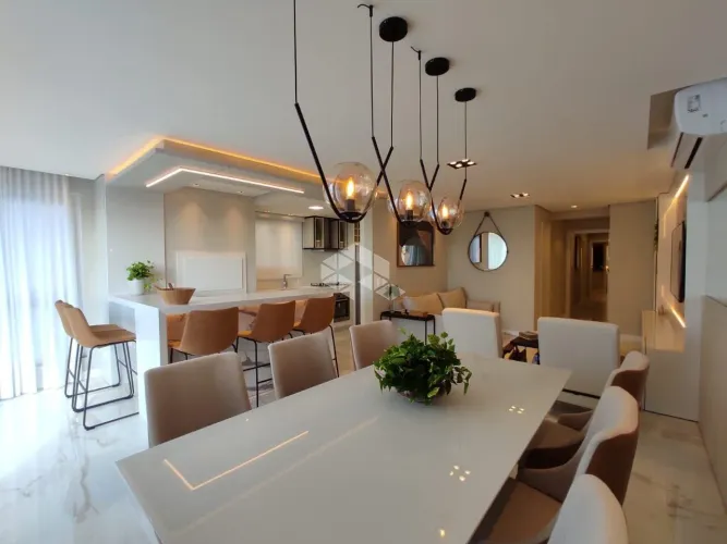 Apartamento de alto padrão à venda no Centro de Capão da Canoa com 3 quartos (1 suíte)