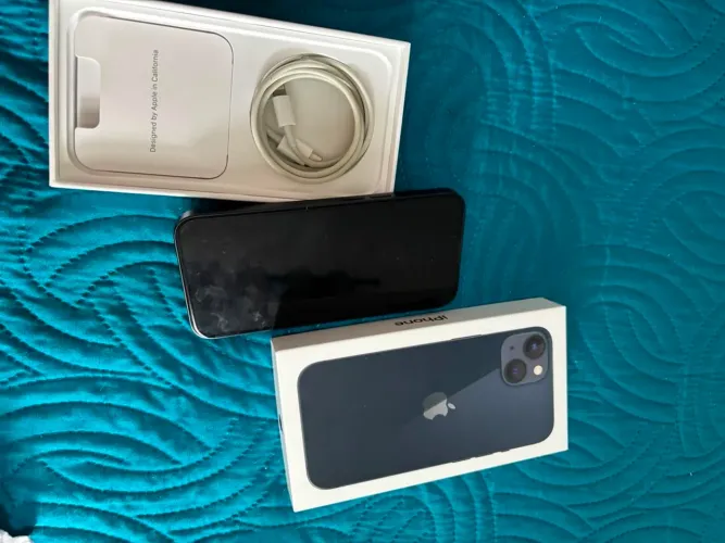 iPhone 13 Midnight - 128gb 