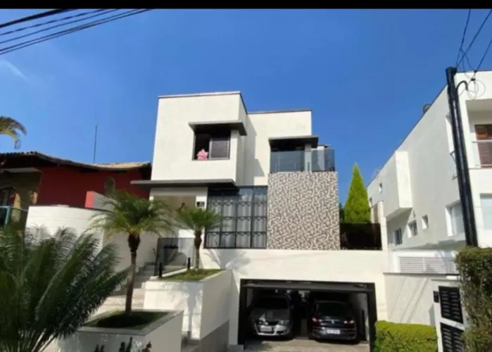 Casa a venda em condomínio em Taboão da serra