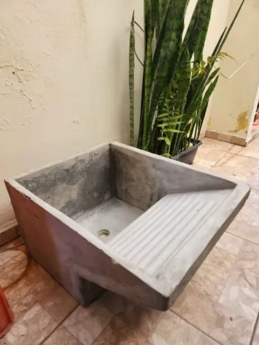 Tanque de Cimento 50 x 65 cm