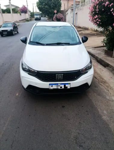 Fiat Argo 1.0 6V Flex. 2024