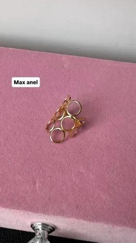MAX ANEL ROMMANEL